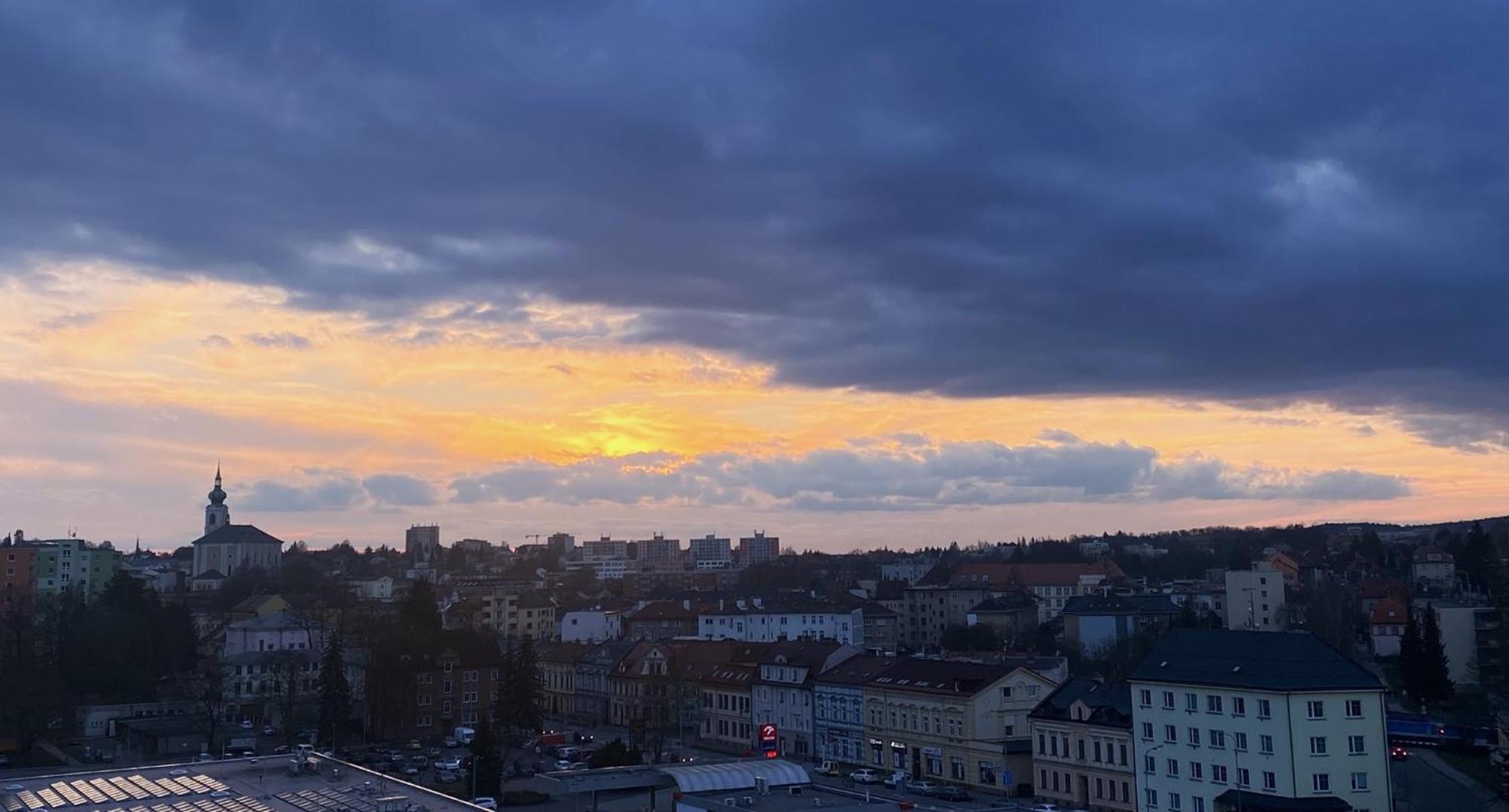 Patria Hotel Трутнов Екстериор снимка